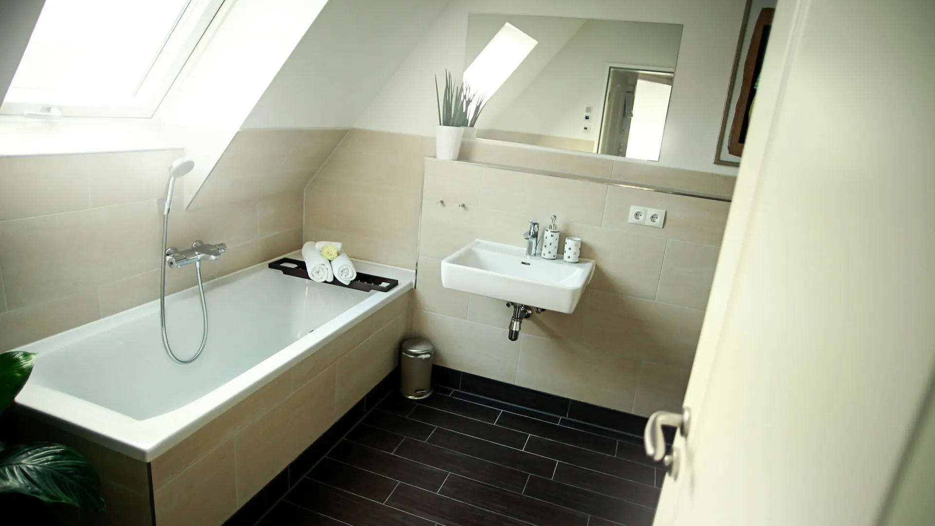 Hentschels Apartments Leipzig 3*,  Alemania